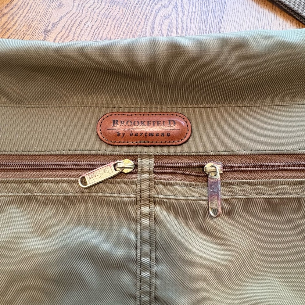 Brookfield by Hartmann Nylon Leather Trim Hanging Folding Garment Bag Travel - Picture 8 of 12